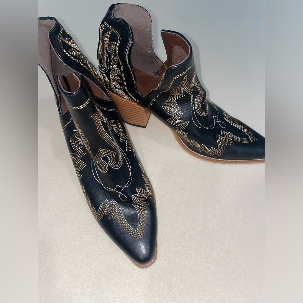 Black stitched cowgirl booties